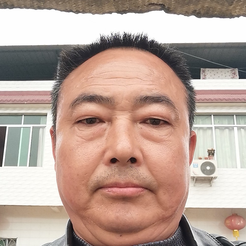 小笼包漫步火星上的照片