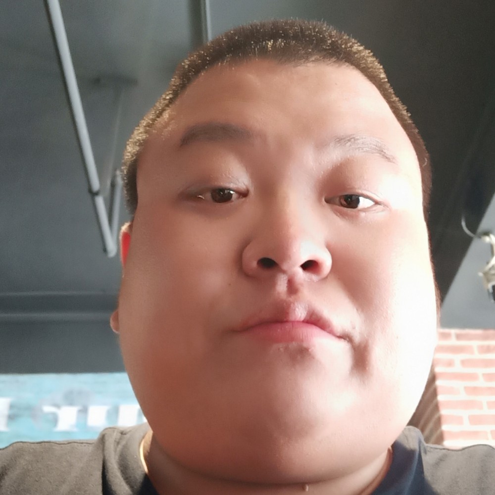 隔壁老王他二叔的照片