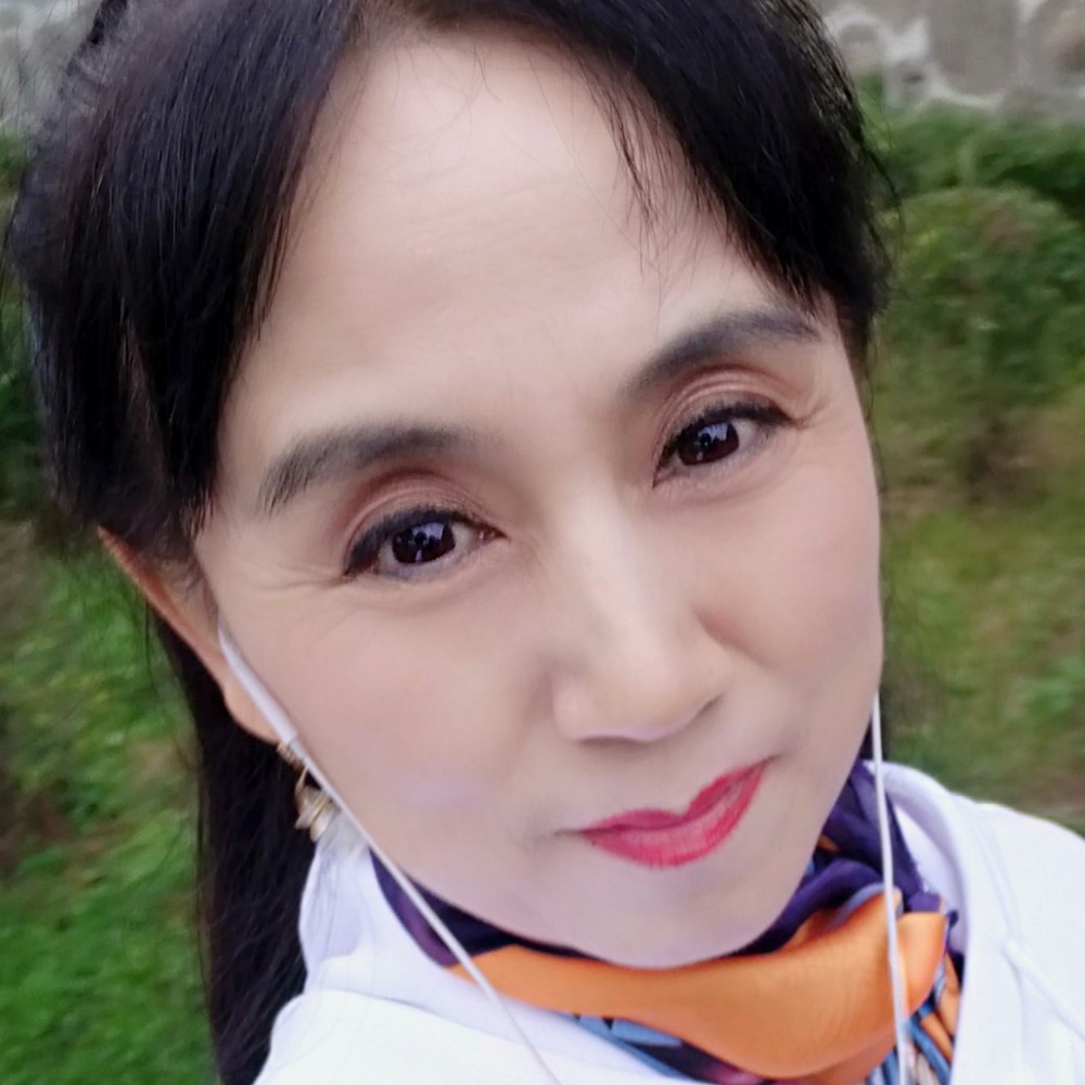 流泪的树苗的照片