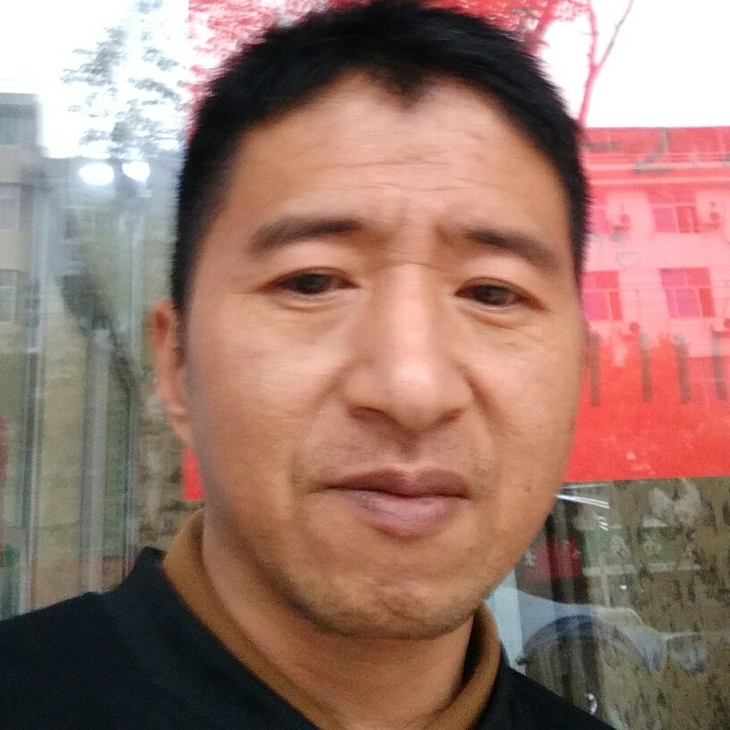 动人百褶裙的照片