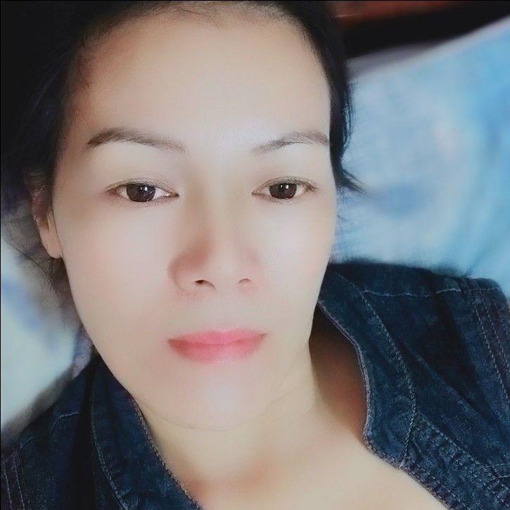 陆金霜的照片