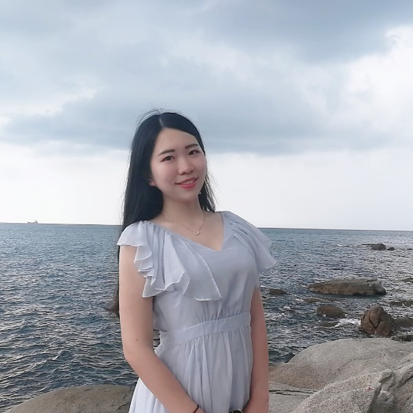 一只小萌新呀的照片