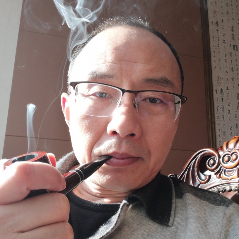 从容浅吻故事的照片