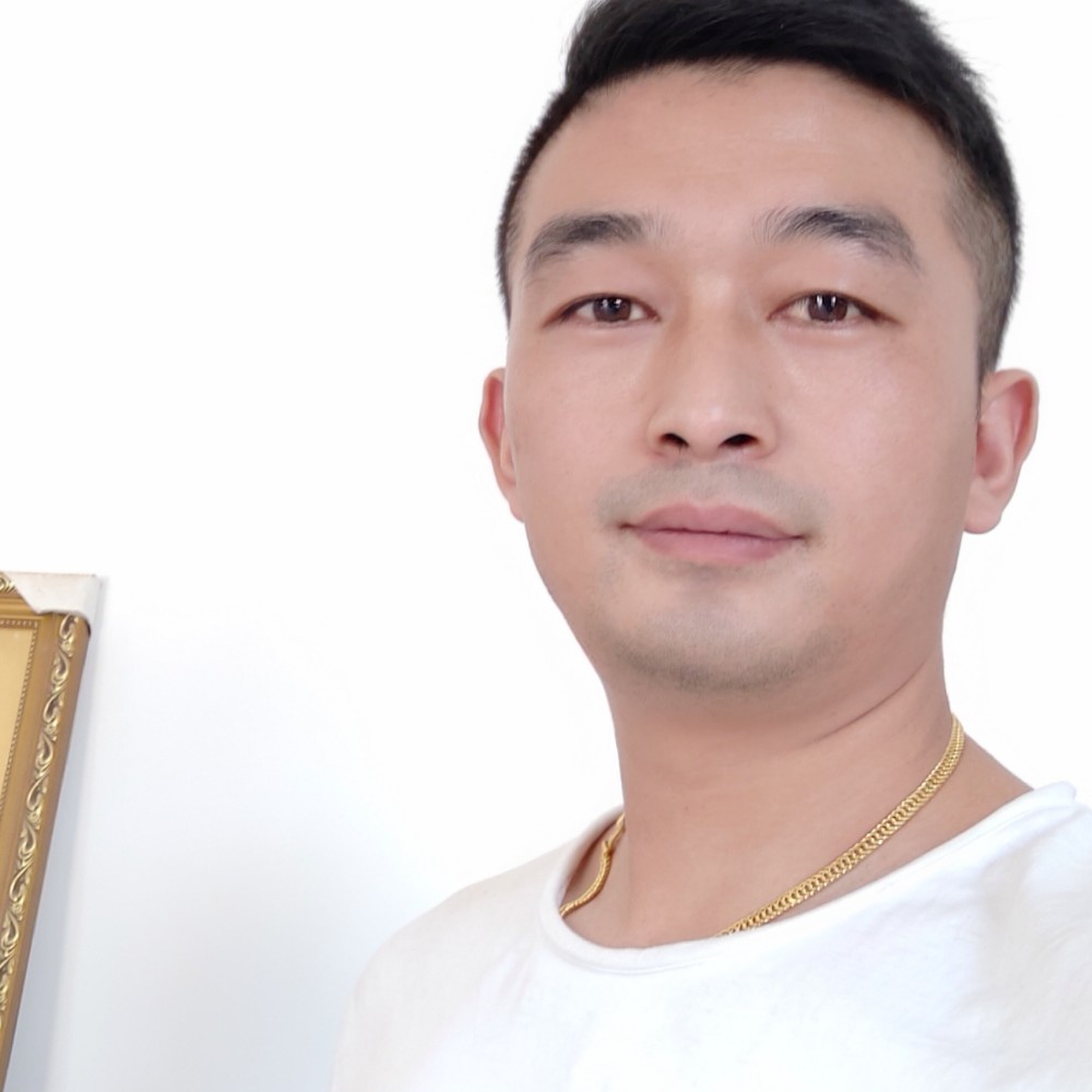 潇洒的大门的照片