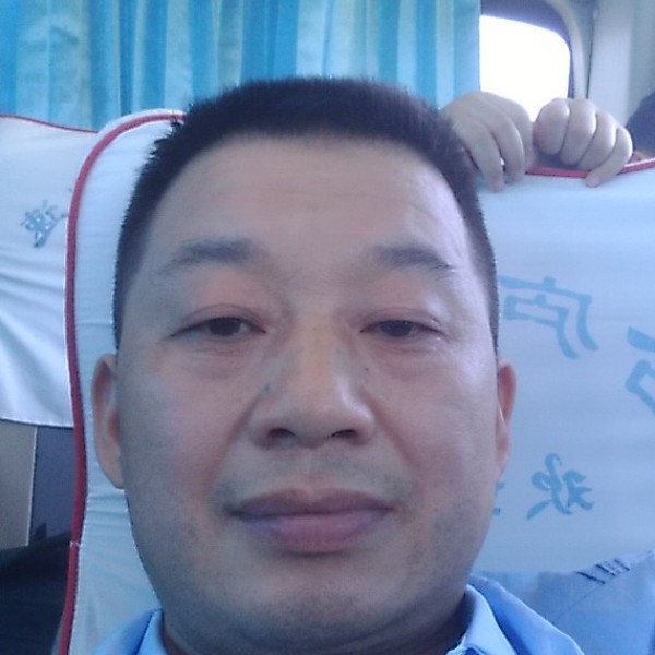 蓝莓倾心慈祥的照片