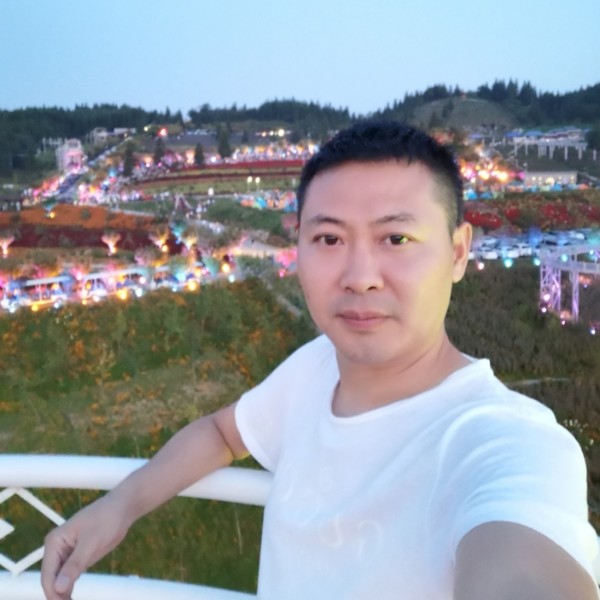 小懒虫拿阳光的照片