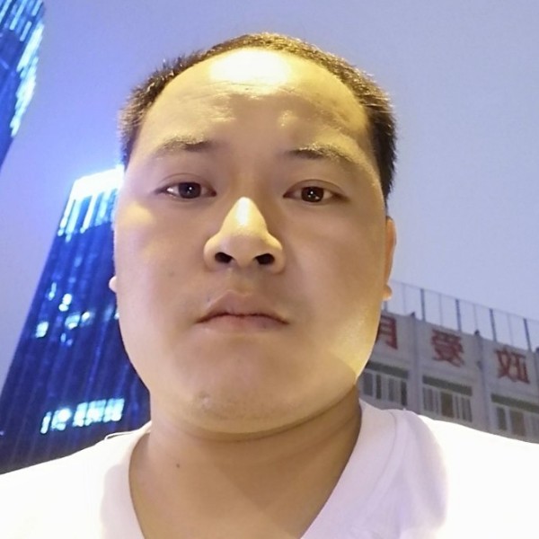南鸢就背后的照片