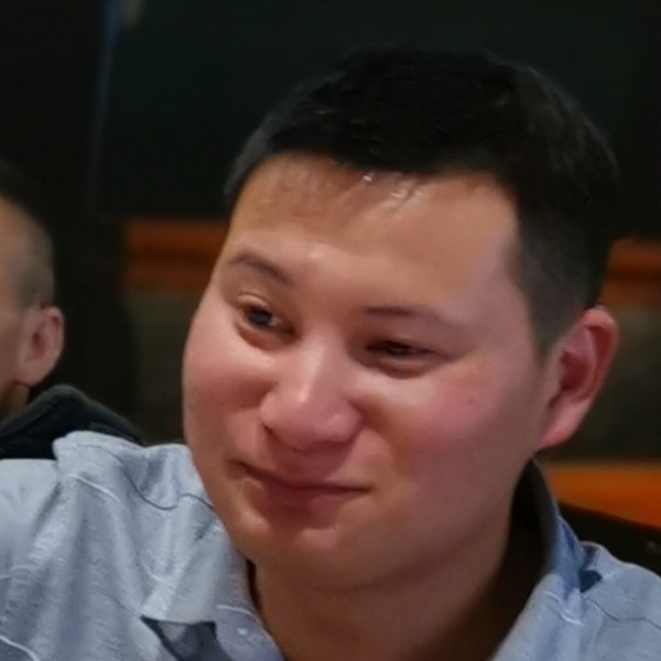 口红拿开心的照片