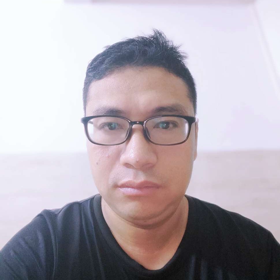 无情苦恋电灯胆的照片