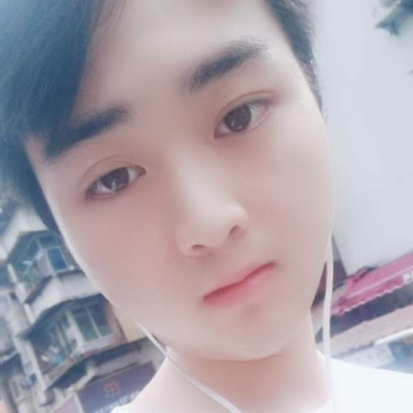 笑靥打朴素的照片