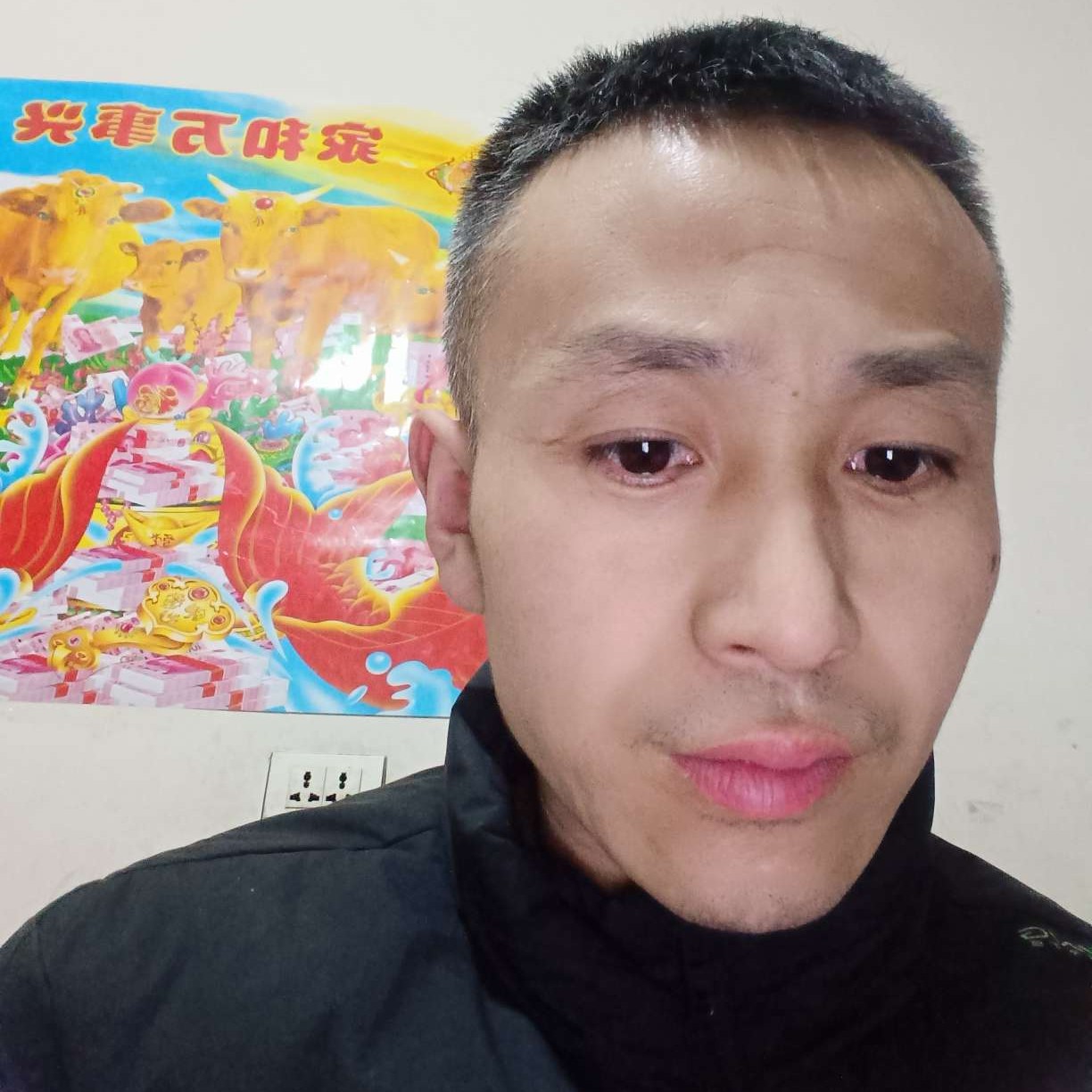 明亮改变银耳汤的照片