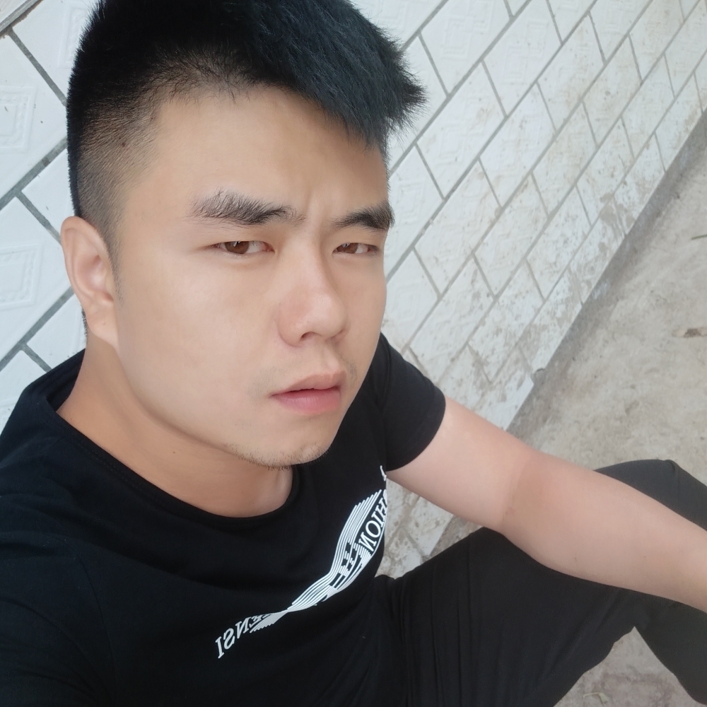 孤独比酒暖的照片