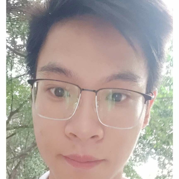 无限的黑猫的照片