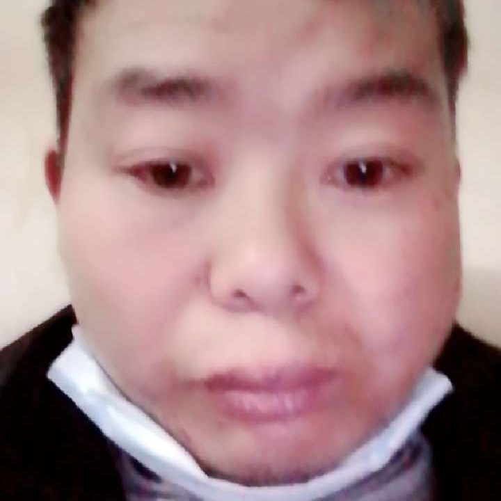 冷张子漠的照片