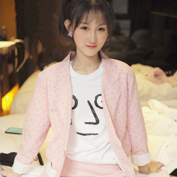 最后的漫步萝莉的照片