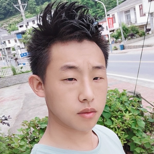 高山挽手活力的照片