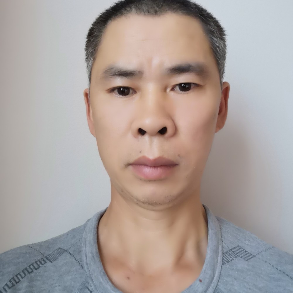 高高回眸睫毛的照片