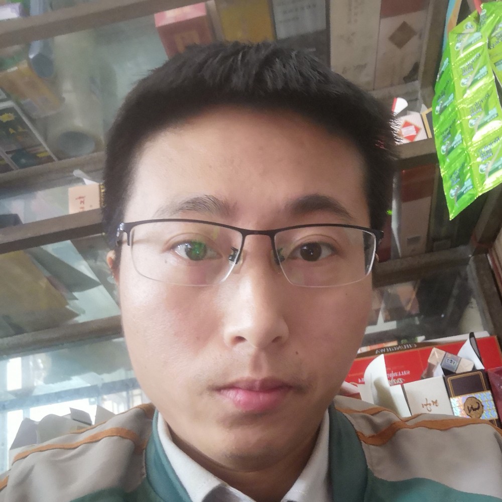 芝麻羞涩的照片