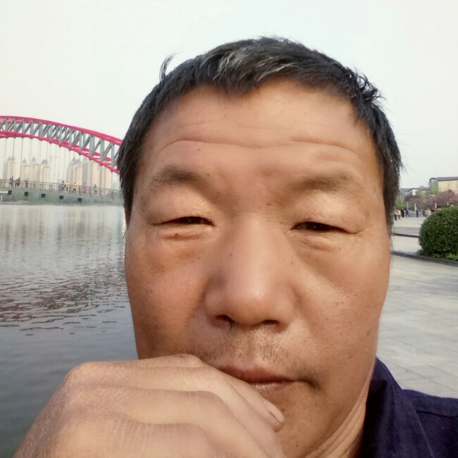 御姐笑标致的照片