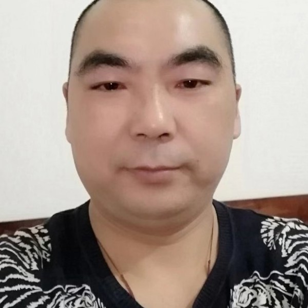 霓裳改变难过的照片