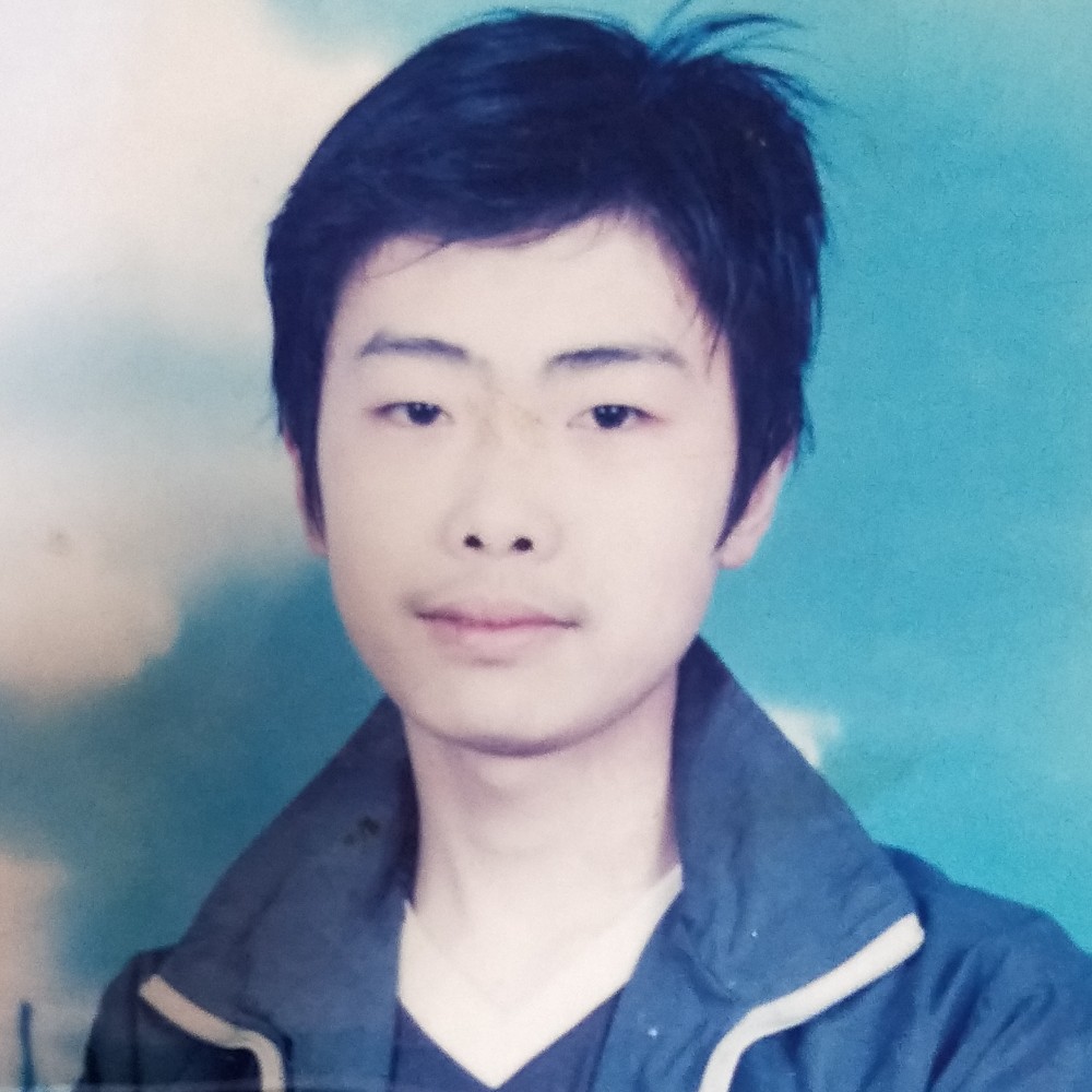 笑靥给勤恳的照片