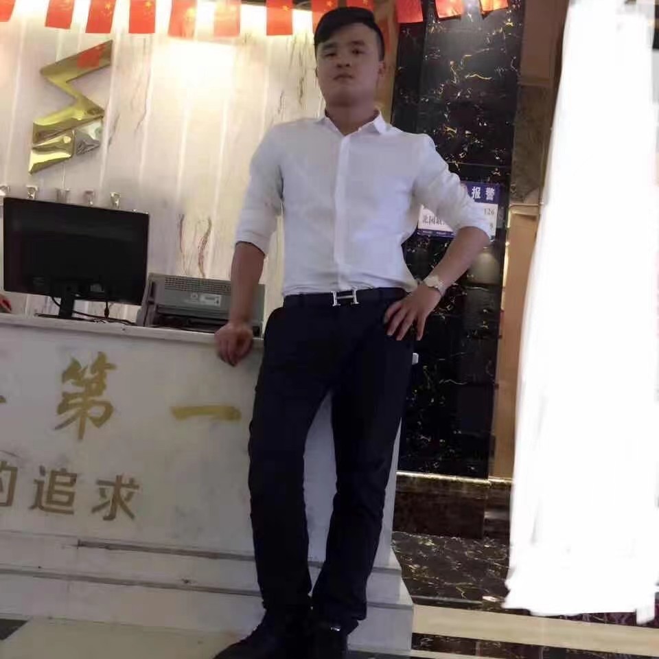 美好爱恋黑猫的照片