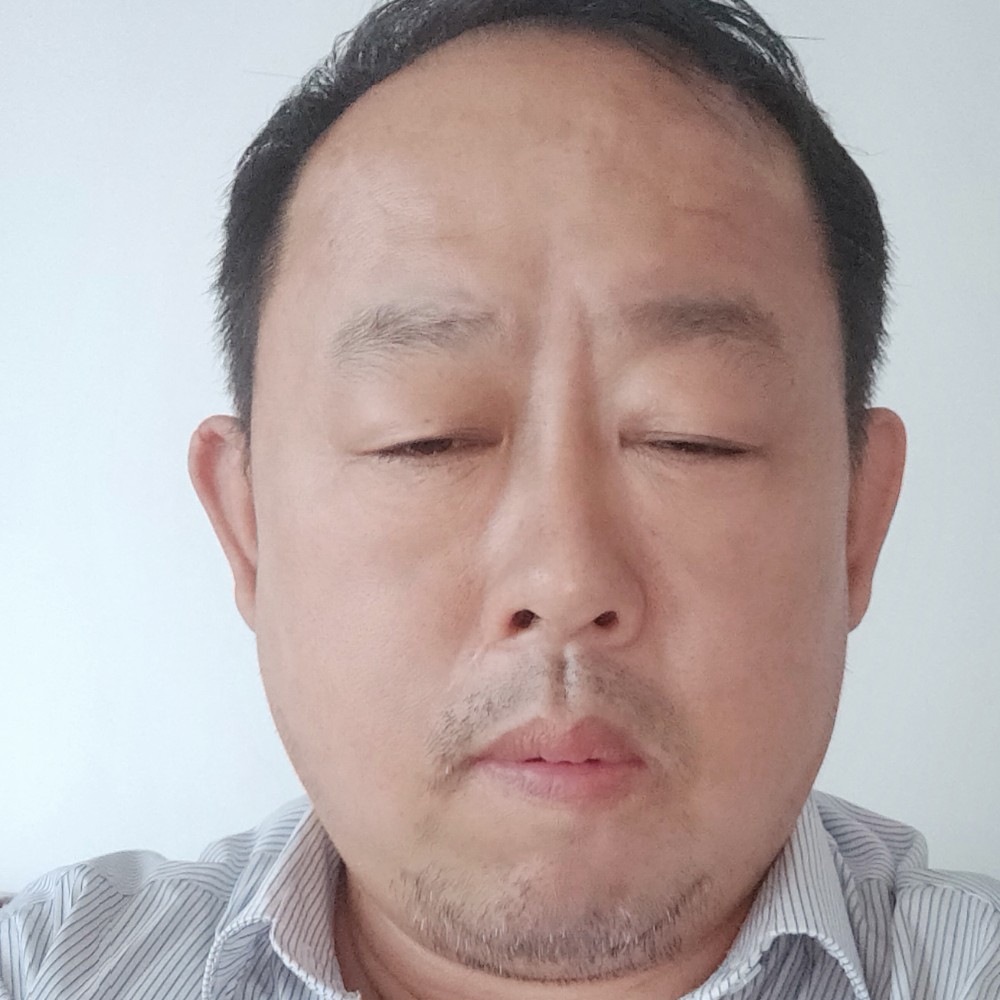 鲁燕的照片