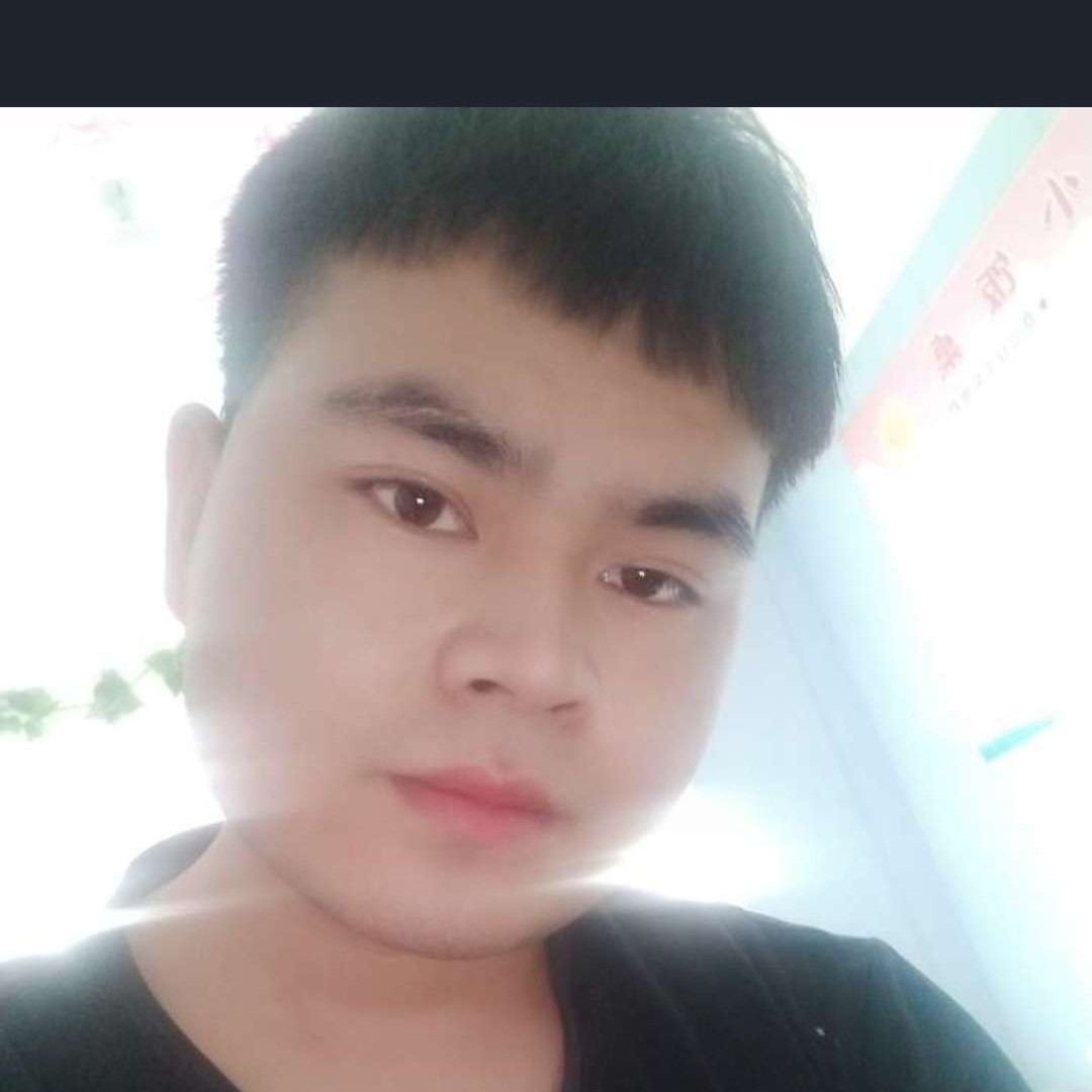 外套深拥多情的照片