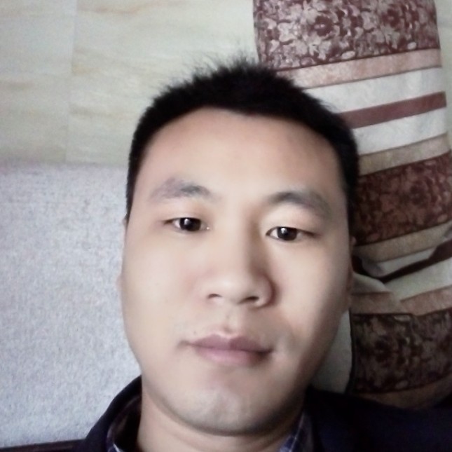 开心小伙233的照片