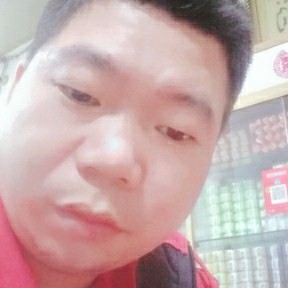 带你一起去兜风。的照片