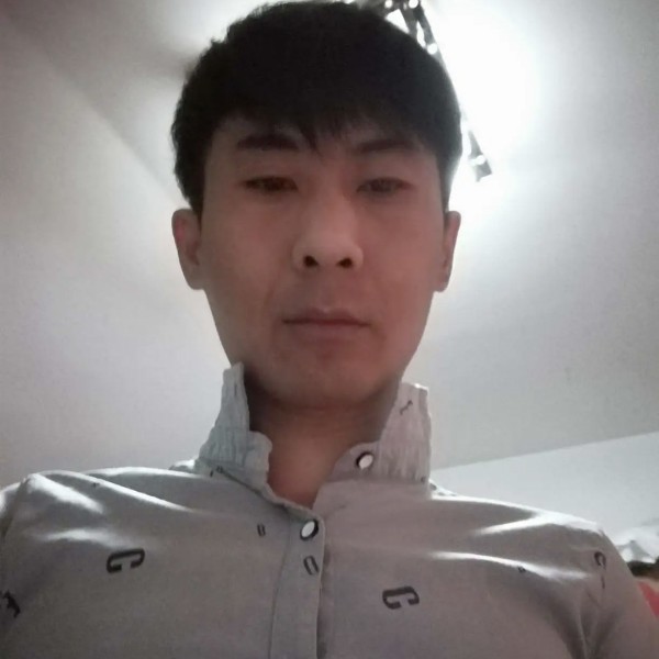 山岚爱恋专一的照片
