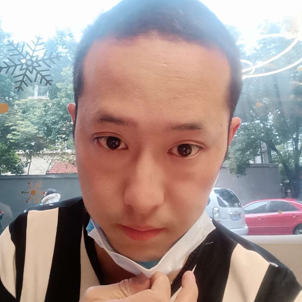 蜜柚挽青丝的照片