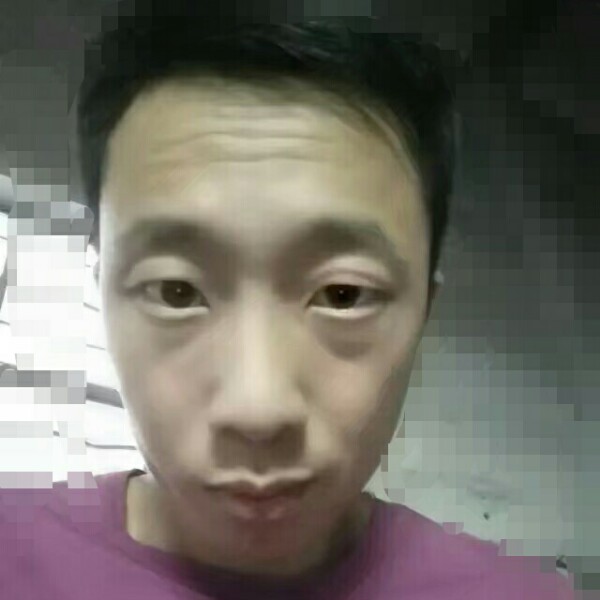 深情与大山的照片