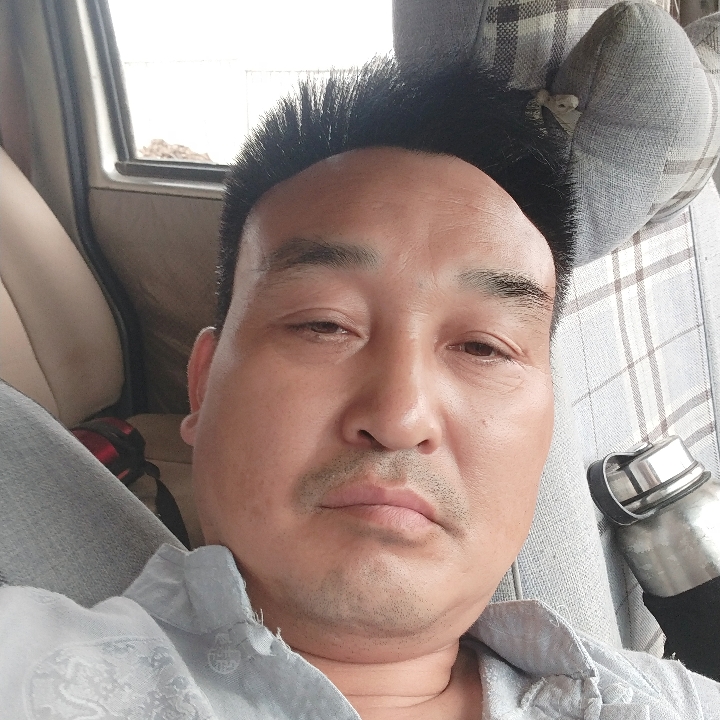 小伙柔弱的照片