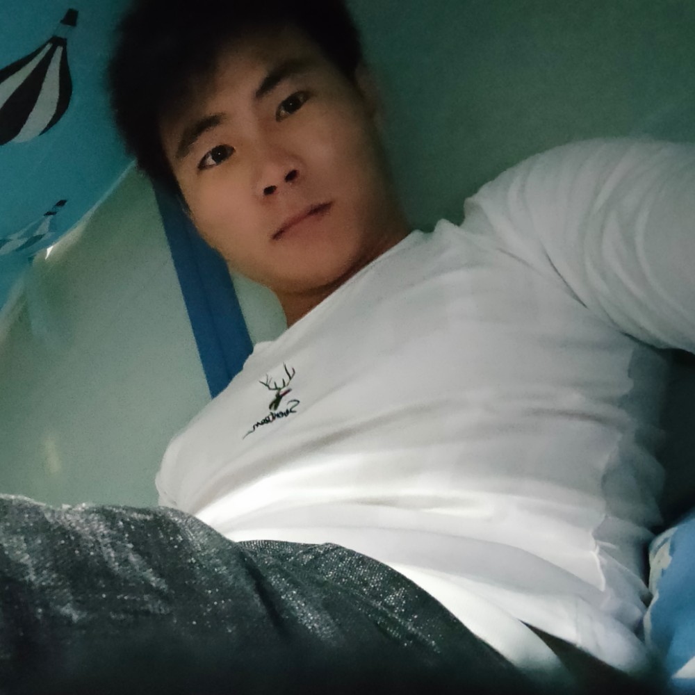 小松鼠凝眸优秀的照片
