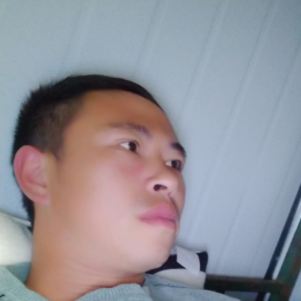 现实倾心保温杯的照片