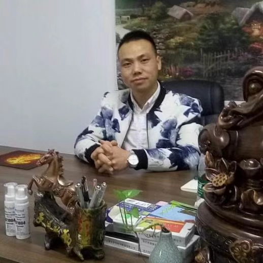 星月红尘的照片