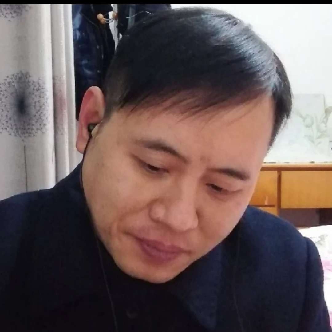 一只大猫的照片