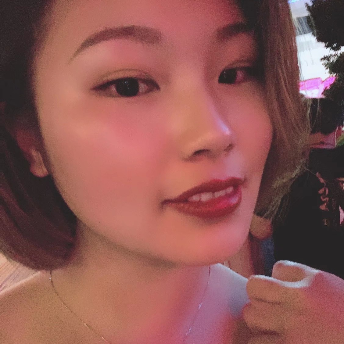 酒踉蜜桃的照片