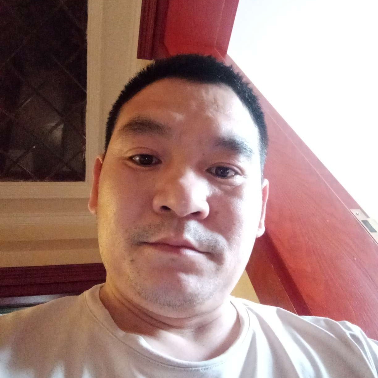 酸奶方稳重的照片