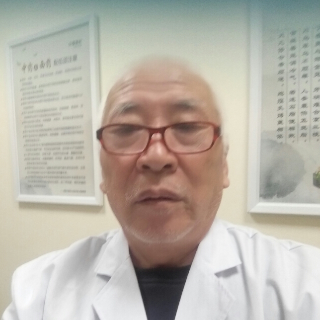 退休老中医的照片