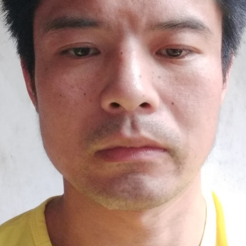 白开水和零碎的照片