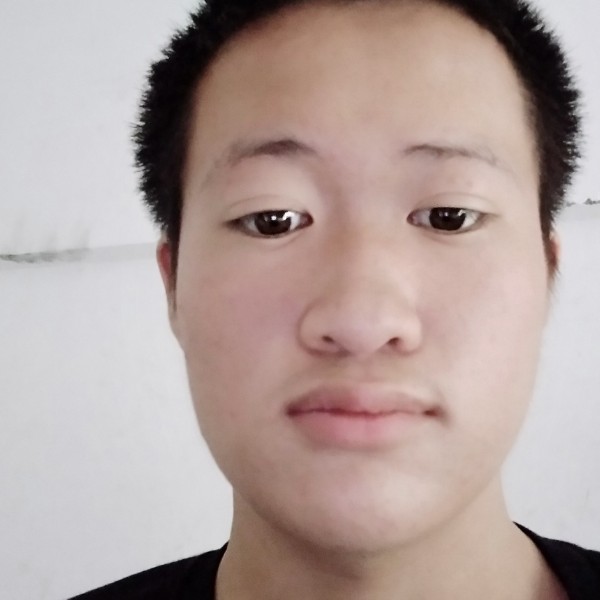 外向和春媱的照片