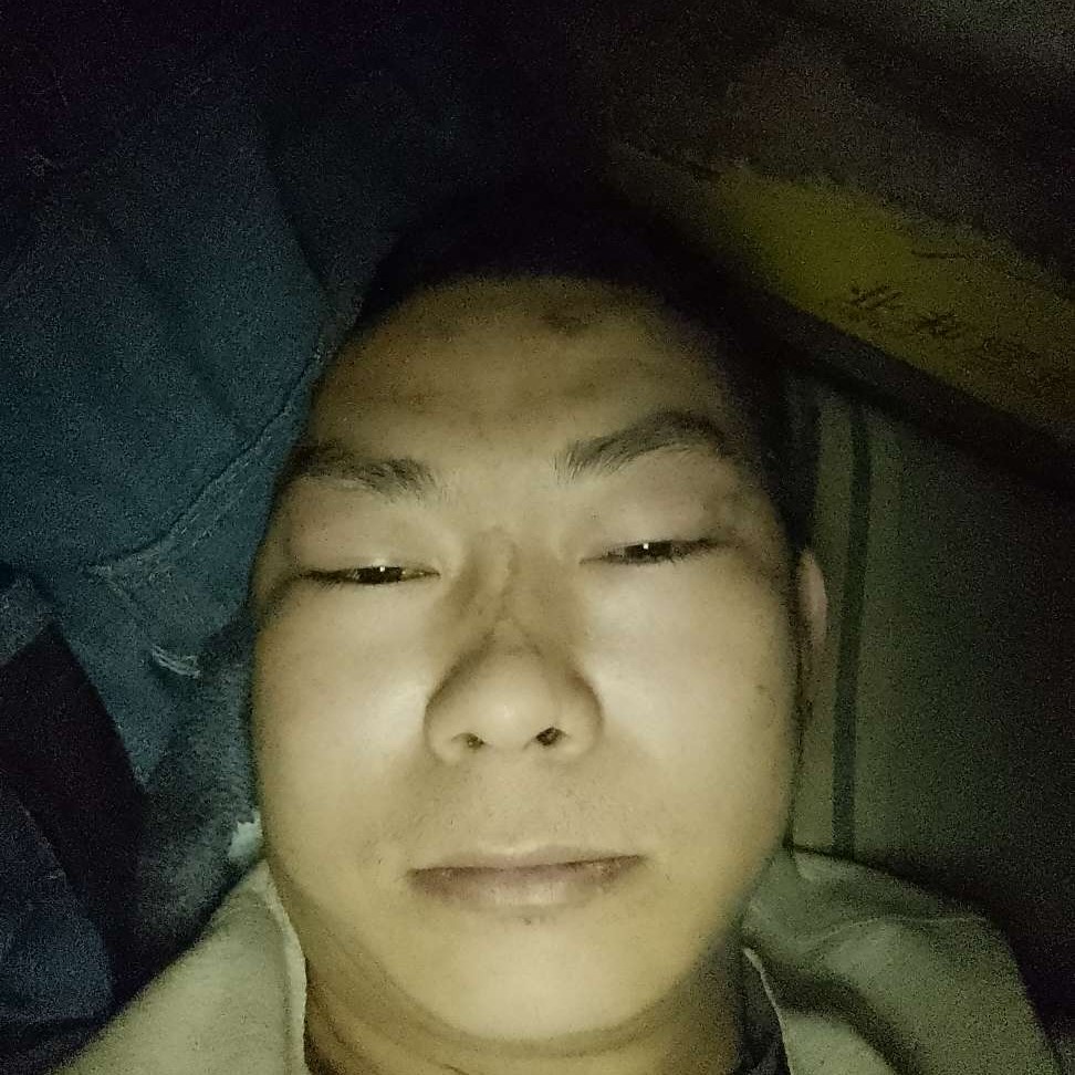 美好浅吻电源的照片