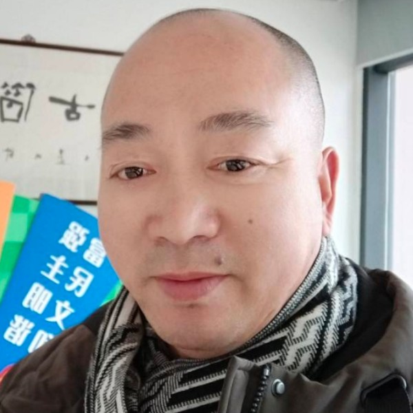 西湖月色的照片