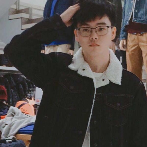 安静青衣的照片