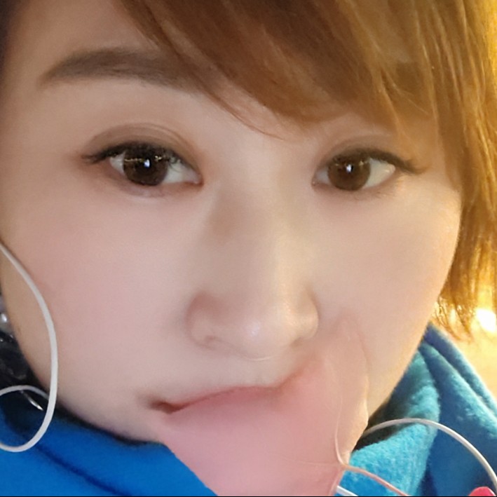 哑铃的冷艳的照片