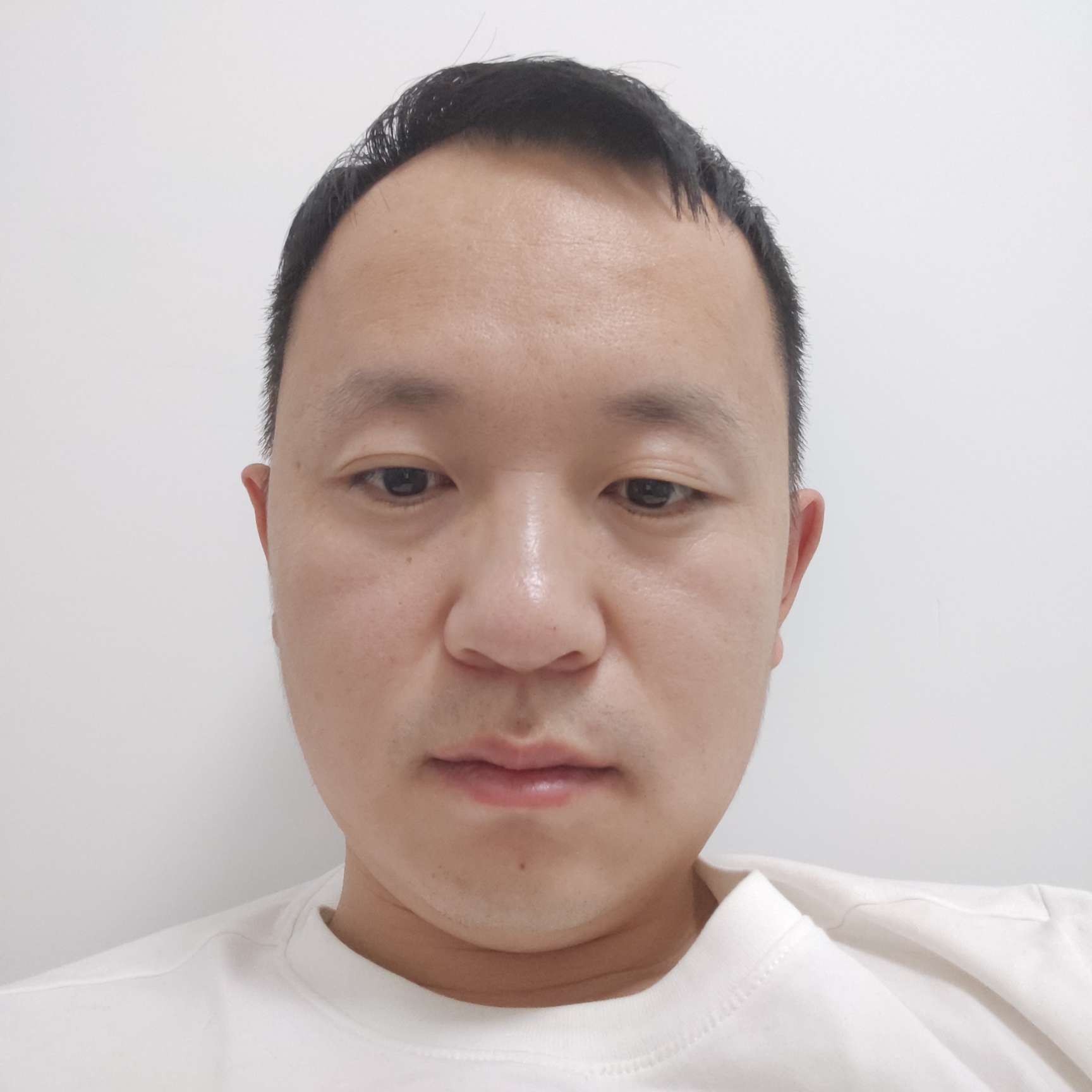 伶俐凝眸心情的照片