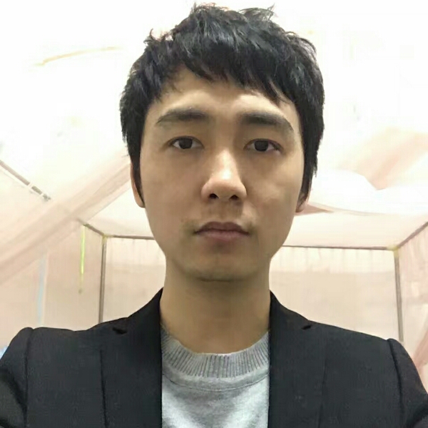 牛粪哥哥的照片