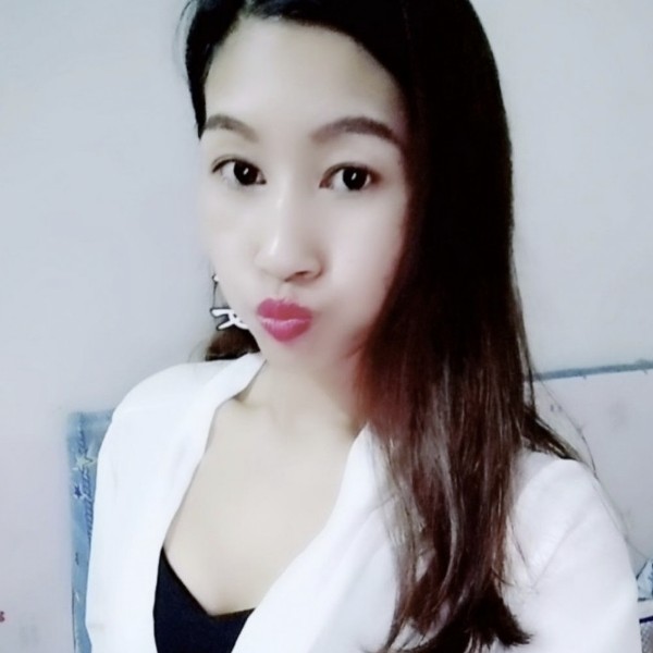 等爱的小妖妹的照片